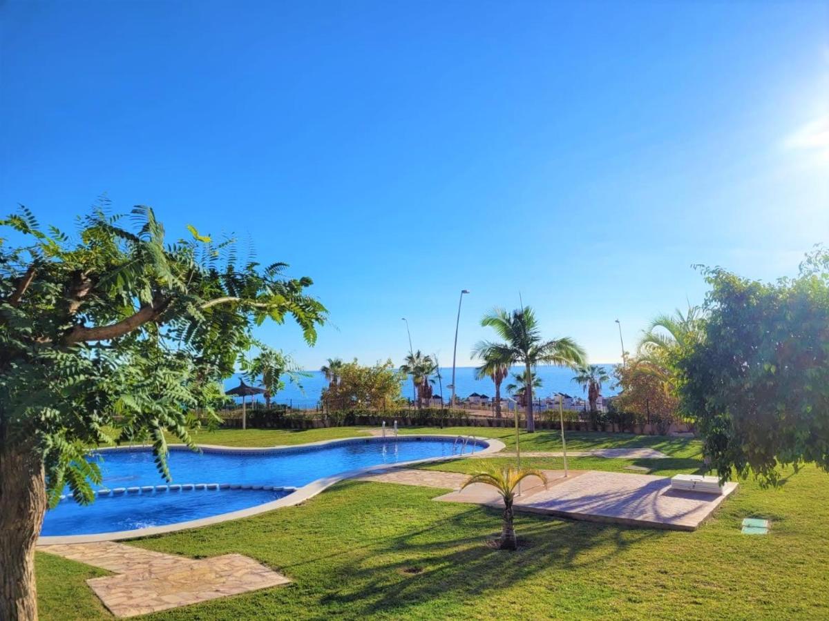Espacioso Apartamento Con Preciosos Jardines Y Bbq 伊斯拉普拉纳 外观 照片