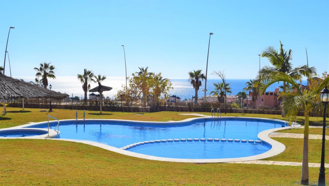 Espacioso Apartamento Con Preciosos Jardines Y Bbq 伊斯拉普拉纳 外观 照片